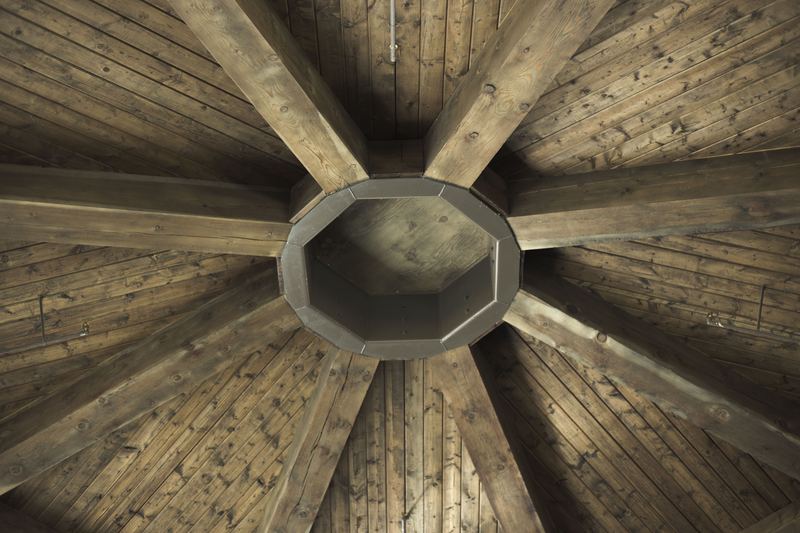Plafond bois d'un comble aménagé